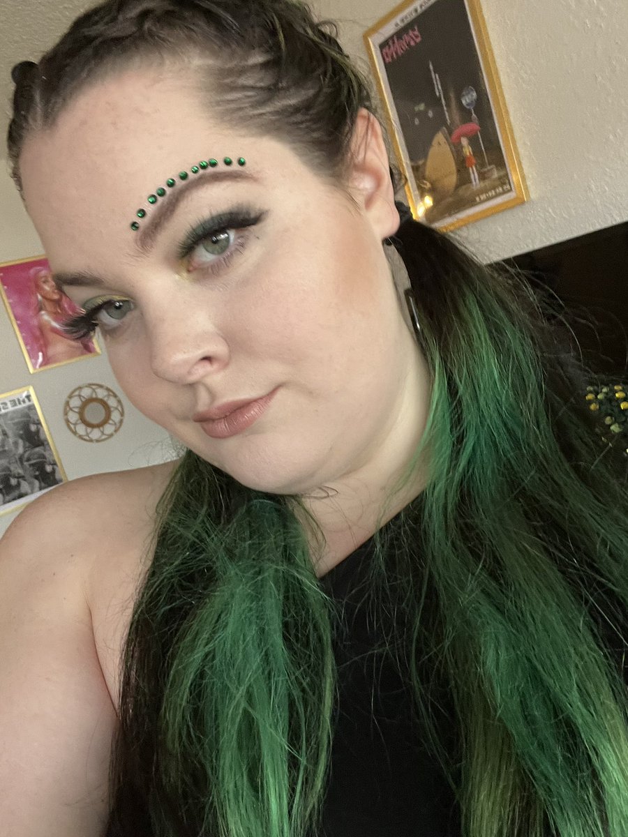 emiisabella's tweet photo. In my reputation era #TaylorSwiftErasTour #ErasTour #erasdenver https://t.co/5Gb3P9CRY8