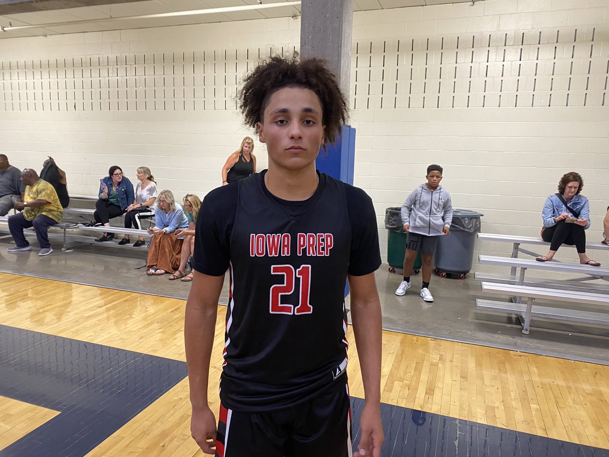 grant_matheny's tweet photo. The duo of Matthew Darbouze and Jordan Canton did work in game one for Iowa Prep. Darbouze is a athletic two way prospect who has impressive scoring touch. Canton is an all around floor general who gets buckets. 

#PHHardWorkFinals @PHCircuit https://t.co/bwahgwxLAz
