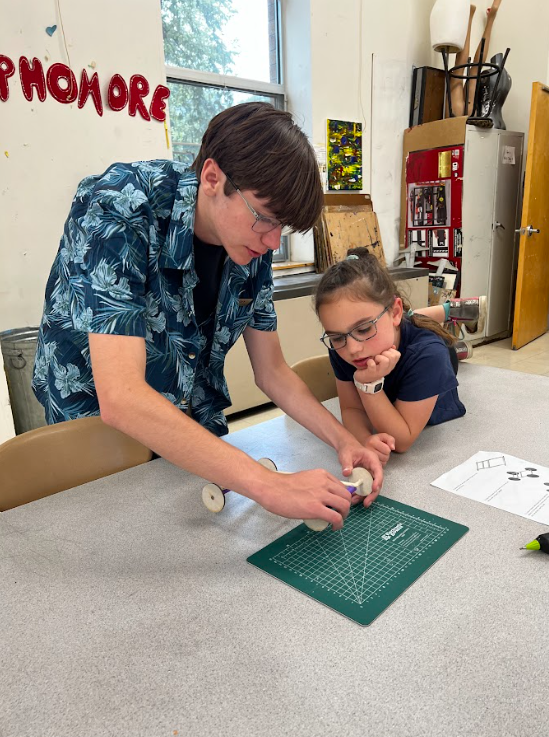 nkhsrobotics's tweet photo. Thanks to all the campers who joined us for Make It Move and a huge shout out to our counselors who made sure this week was full of fun and STEM learning! https://t.co/dZB9WANXAU