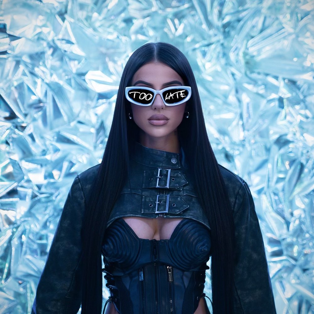 My new song “TOO LATE” is out now 💎 

Stream it ⬇️ 
 vyd.co/SagealinaTooLa…