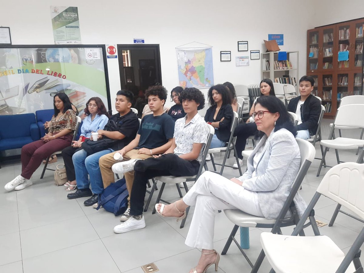 🗣️ En saludo al 44 aniversario del Triunfo de la Revolución Popular Sandinista, la Facultad de Humanidades y Ciencias Jurídicas realizó el Conversatorio: Dignidad, Paz y Justicia Social en la Universidad del Pueblo. 🇳🇮❤️🖤