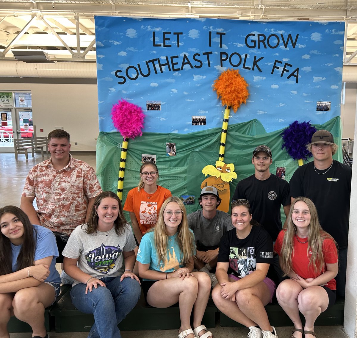 This evening our members enjoyed setting up the SEP FFA polk county fair booth!