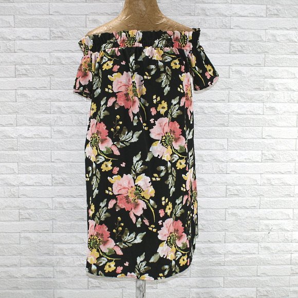 So good I had to share! Check out all the items I'm loving on <a href="/Poshmarkapp/">Poshmark</a> from <a href="/Johnna14742420/">Johnna</a> #poshmark #fashion #style #shopmycloset #handcrafted #atmosphere: posh.mk/fVbma6fnrBb