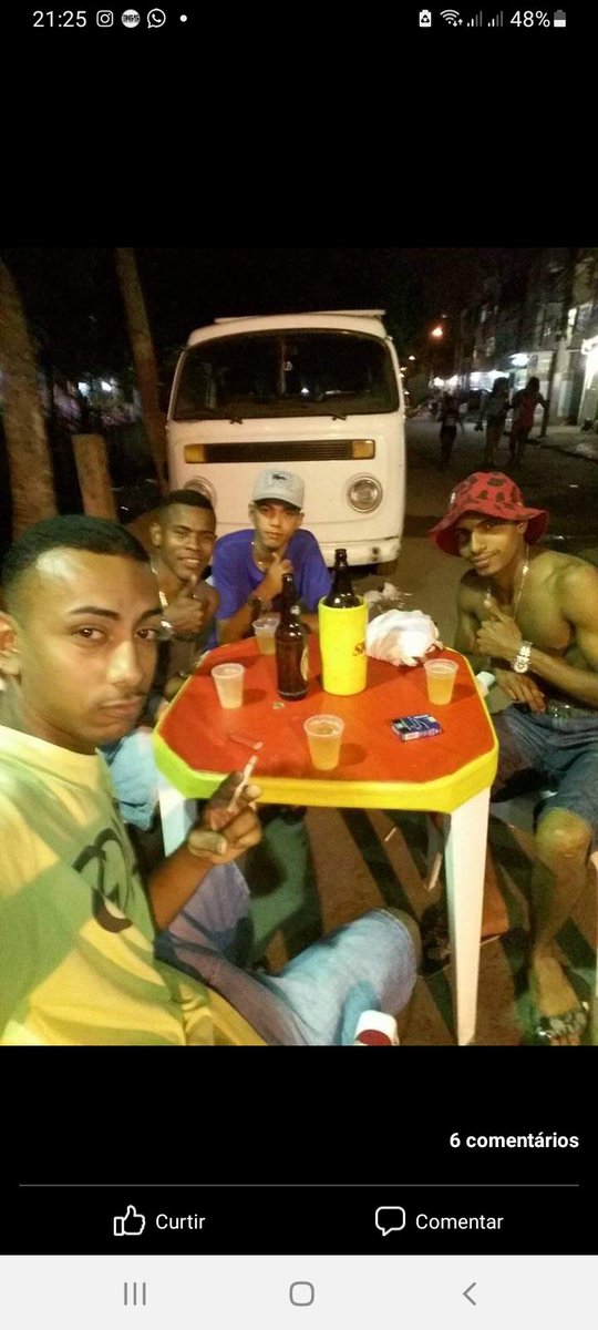 miguellWallace2's tweet photo. Das relikia época boa as nota sempre estava com noix rs https://t.co/M0S5xbqJip