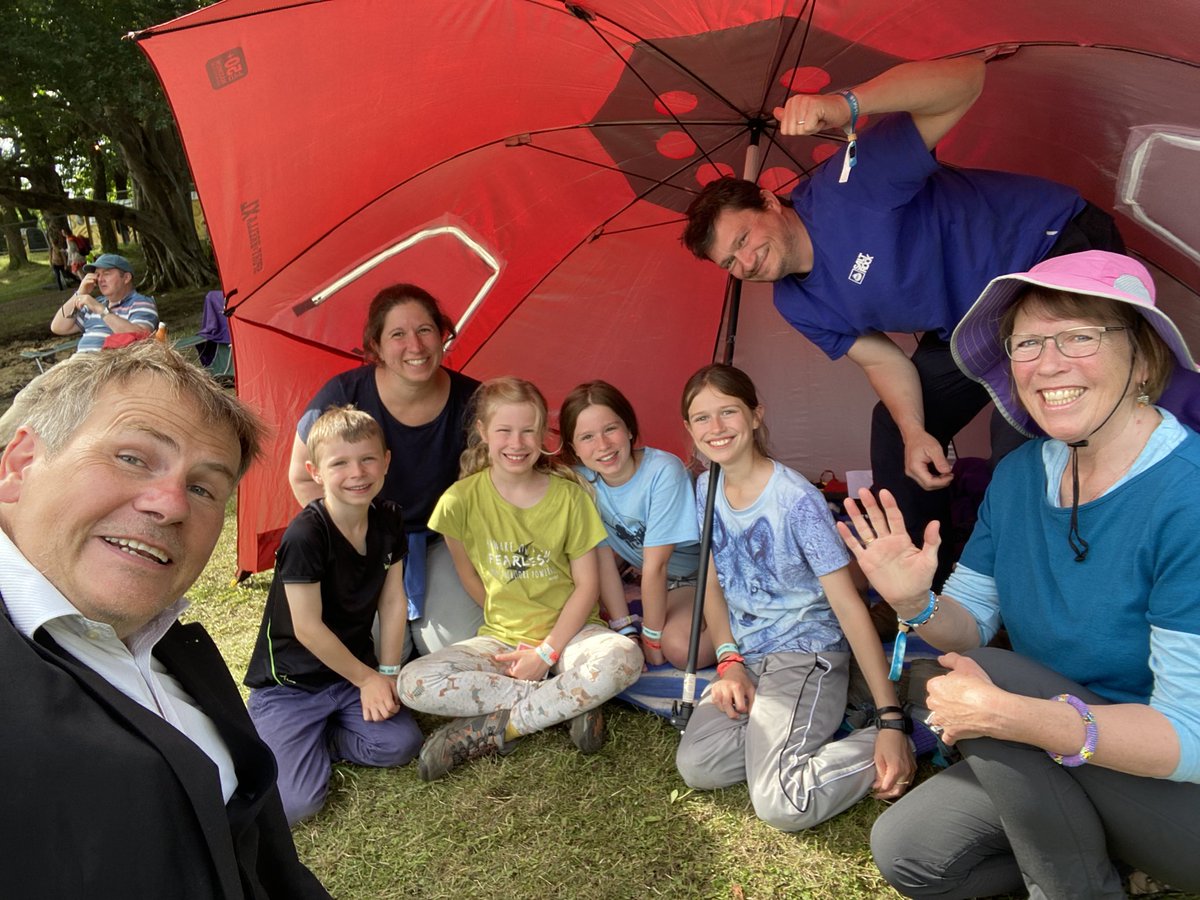 jimthemagician's tweet photo. Fantastic day @hebcelt as resident magician!  Including BBC radio interview with @BBCRnG 

#jimthemagician #magicjinn #beyondbeliefmagic #beyondbelief #magicbeyondbelief #hebcelt #bbcrng #festivalmagic #closeupmagic #residentmagician #bbcinterview https://t.co/iDBLo2kVK3
