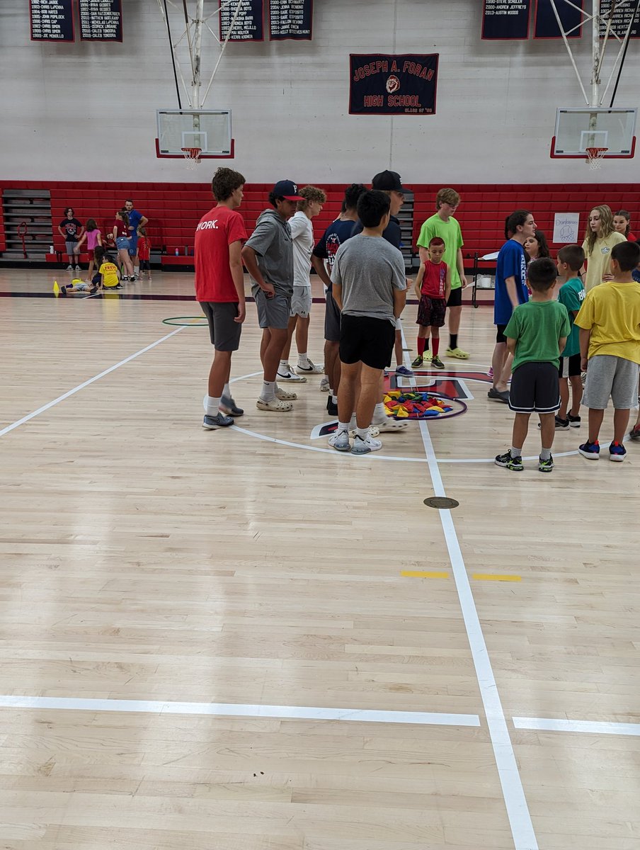 FootballForan's tweet photo. Some of our #foranfootball boys spent the morning with Camp Happiness for their Olympic Day! We had a great time! https://t.co/kcoC2a4JXX