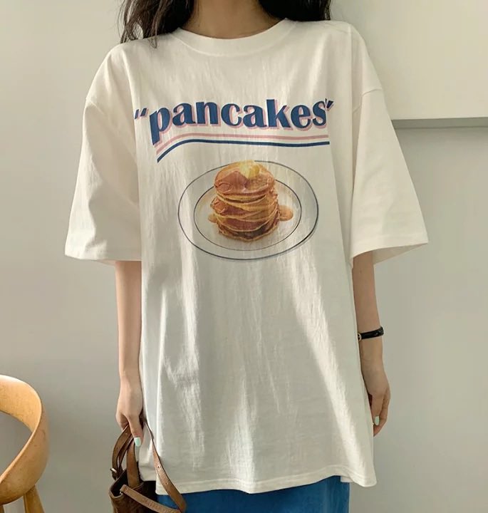 eieiyongswim's tweet photo. このパンケーキTシャツに、ストライプのショートパンツ合わせたら絶対かわいいよな……って思いまして🥞🛌　⬇︎⬇︎ https://t.co/45ICK1SbF3