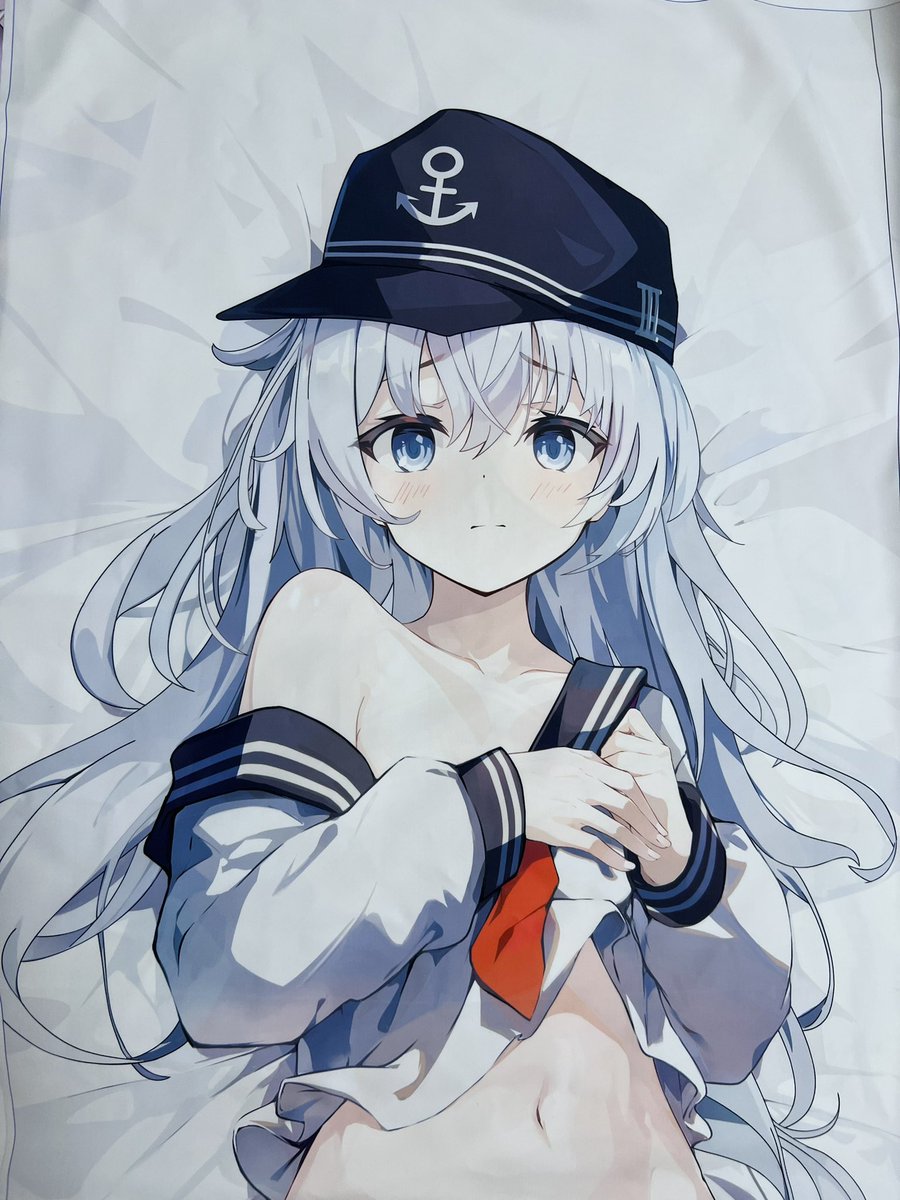 moemakura1's tweet photo. こおもい先生@koomoi_11 が描き下ろしの響ちゃん抱き枕カバーです！色校正をいただきました！めちゃ可愛い響ちゃん！
先行予約はこちら
https://t.co/j3dS7PcL2I https://t.co/AghVdxJZtp
