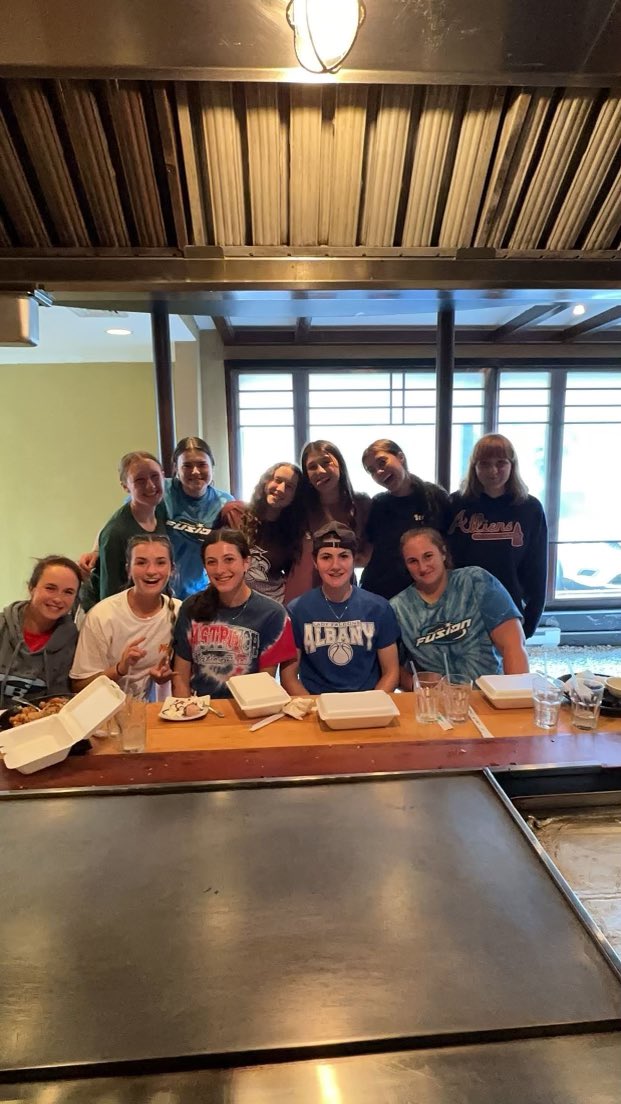 18u Lord enjoying a fun hibachi team dinner before starting games tomorrow!!