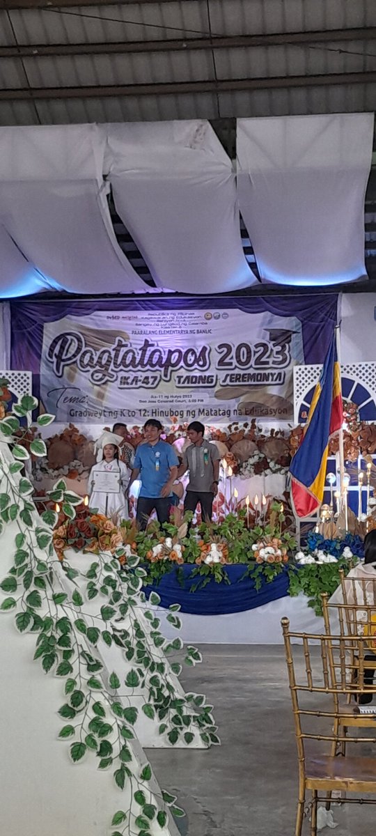 vbalpok's tweet photo. Congrats My Daughter,🎉🎉🎉🎉👨‍🎓👨‍🎓 https://t.co/zZIm1JnI7P
