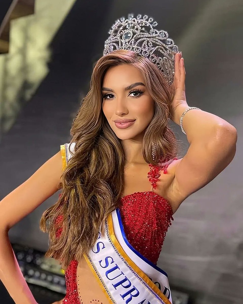 DiversaBelleza's tweet photo. Soy inmensamente feliz cuando en un concurso de belleza gana una mujer bella, como de debe. 

Andrea Aguilera, Miss Supranational 2023. 

@andreaaguilerapa @misssupranational @cnbecuador https://t.co/xDeqVdGP6S