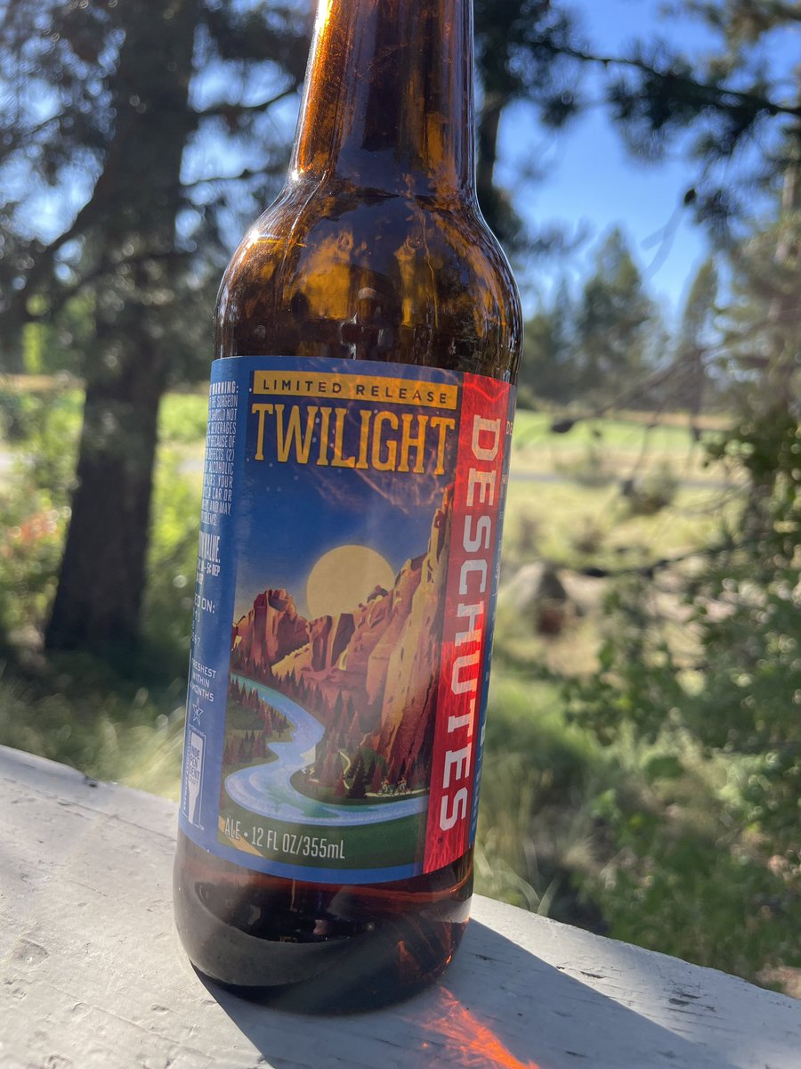Cheers to Sunriver in the summer! Sipping 100 feet from the famous #deschutesriver #twilightmoments