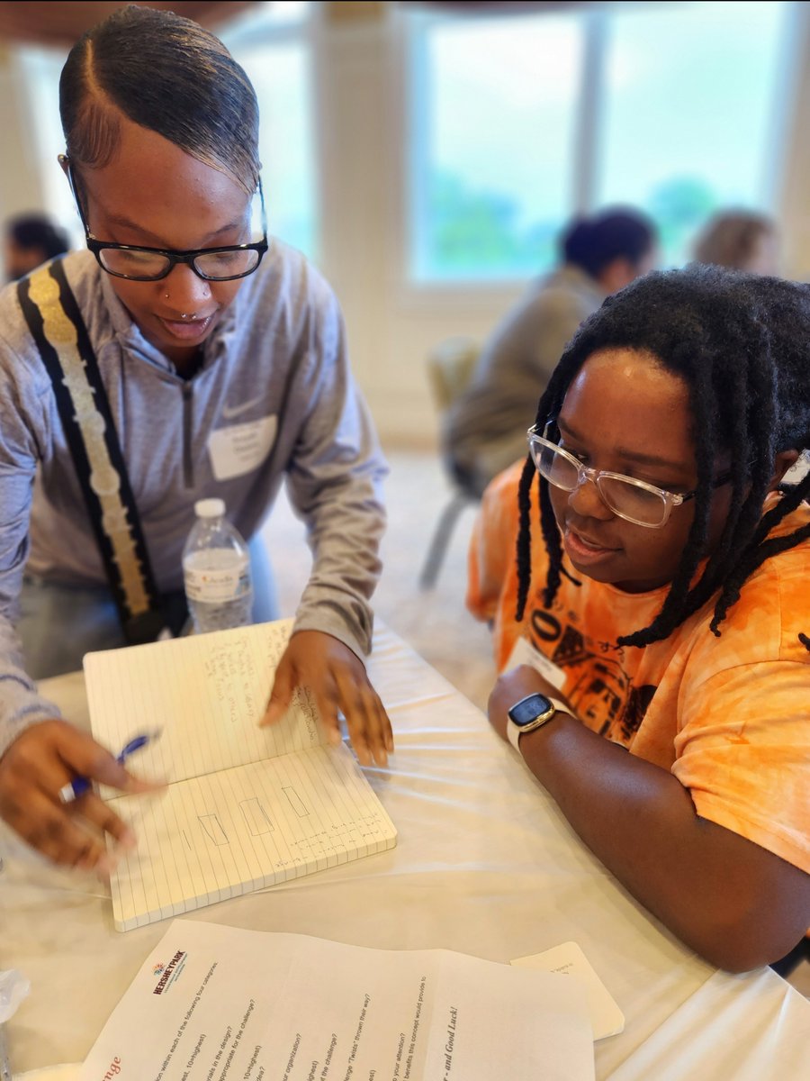 HersheyJobs's tweet photo. Looking for your next internship opportunity? Keep an eye on our official careers website: https://t.co/r6elyQIZ9D
#HersheyJobs #HersheyPA #Internship #ProfessionalInternship #HospitalityInternship #CulinaryInternship https://t.co/vbbnYl55kF