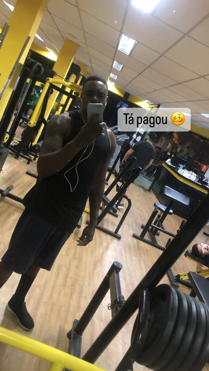 Sexta-feira já tá pagou ✍🏾🥴