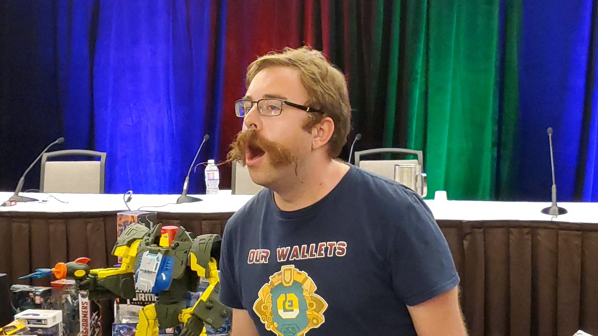 The reaction face to end them all <a href="/GeneralTekno/">Tekno (generaltekno.bttoons.com in bluer skies)</a>'s custom sold for $1000!!! #TFcon #CharityAuction