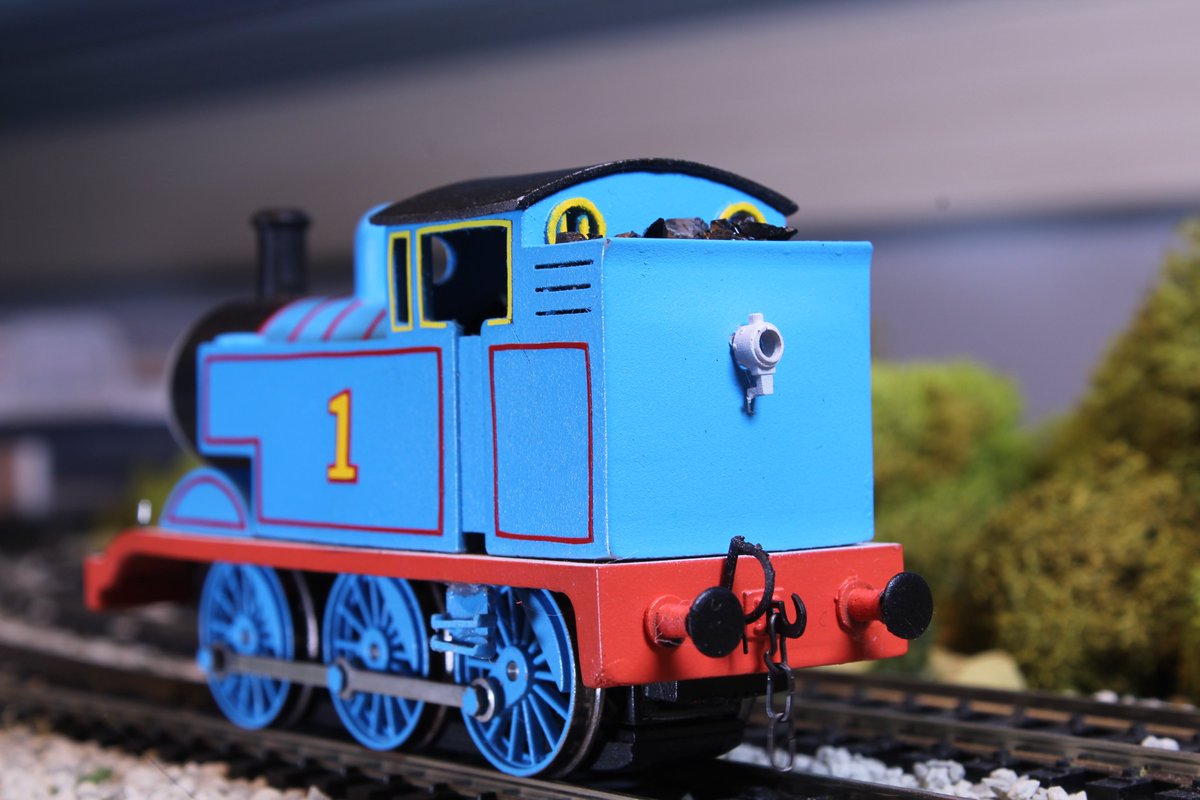 EngineNumberOne's tweet image. And with that, I wanted to thank everyone who was able to help me out with this project, from questions of printing to paint, you all have helped me so much and gave me wonderful feedback on him!