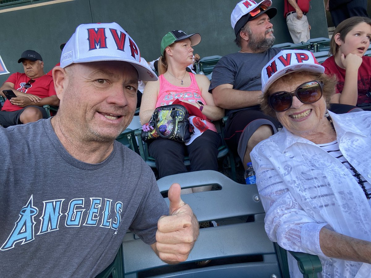 jafd20's tweet photo. #gohalos 
Go angels !! https://t.co/bg25ATEyeB