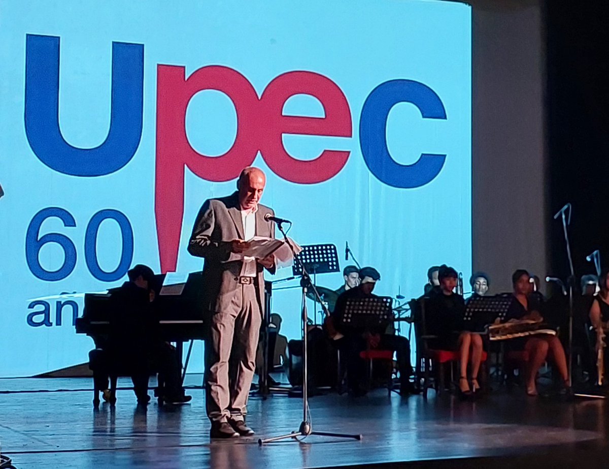 Jornada de celebración y reconocimiento a la Unión de Periodistas de #Cuba, en su aniv 60. Como afirmó <a href="/ronquillobello/">Ricardo Ronquillo Bello</a> "la historia de la #UPEC es parte inseparable de las luchas del pueblo cubano, de estas nació y a estas se debe". !Felicidades periodistas! #ConTodosLaVictoria