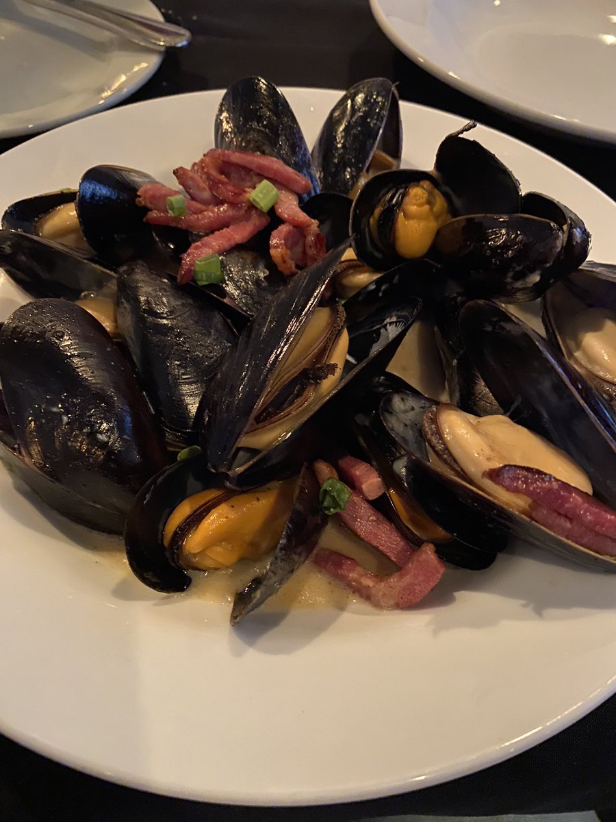 Mussels gabagool. Outstanding. #VillageTavern #Maine