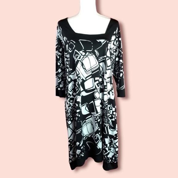 AmyGravlee's tweet photo. So good I had to share! Check out all the items I'm loving on @Poshmarkapp #poshmark #fashion #style #shopmycloset #chiaraboni #ashleystewart #sweatybetty: https://t.co/mSE3dot06L https://t.co/GDjW5KcV8B