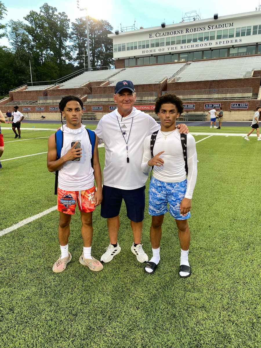 geefromva's tweet photo. Blessed to compete today. Heres a few videos i got on film at the @Spiders_FB camp. I thank the coaches and God for the opportunity. @CoachZach_ @RussHuesman @CoachOctober @IRHSfootball @BrandonC_Carr https://t.co/PUq0K5xtC1
