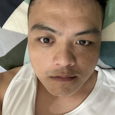 #NewProfilePic (新個人資料照片)