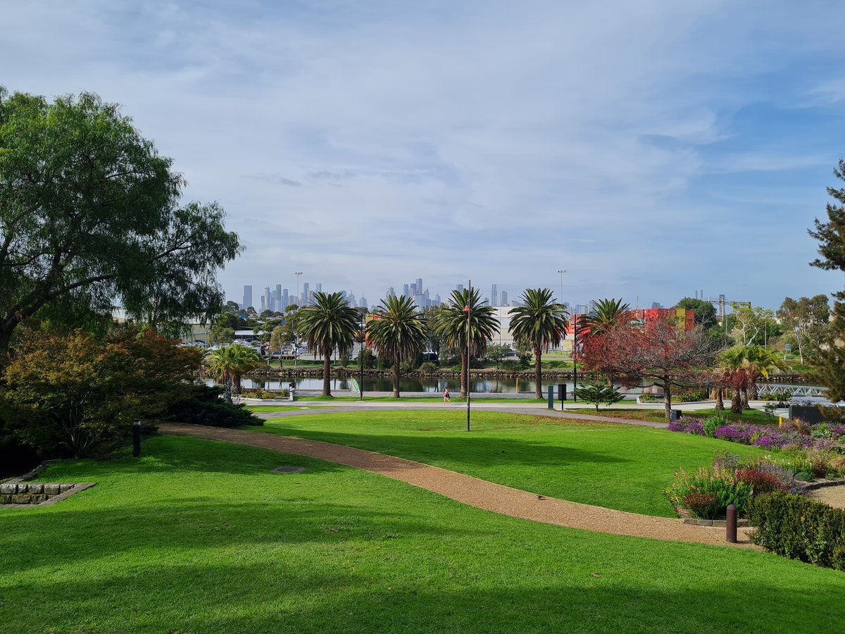 WePublicHealth's tweet photo. Good morning from #lutruwita & #Naarm Before we begin we would like to respectfully acknowledge that we are tweeting from the lands of the #pakana #palawa people & the #Wurundjeri people of the #Kulin nation #AlwaysWasAlwaysWillBe
📸1 @libheric lutruwita
📸2 @LopeyPen Naarm https://t.co/BOs76J0hse
