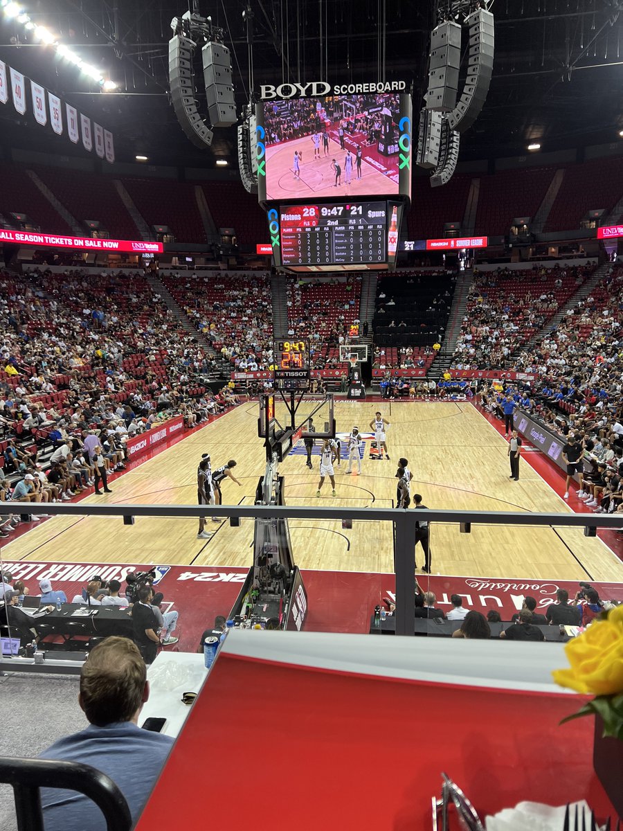 Been watching basketball all day & now Gonzaga’s season cannot start soon enough for me! #GoZags #SummerLeague #Vegas #NeedToBeBackInTheKennel https://t.co/tWpomx67mk