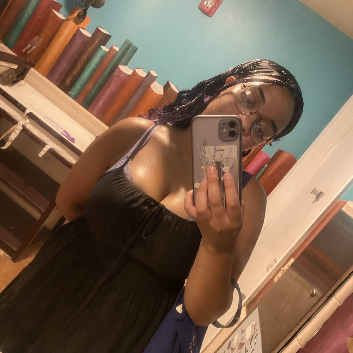 jes, i guess tweet media