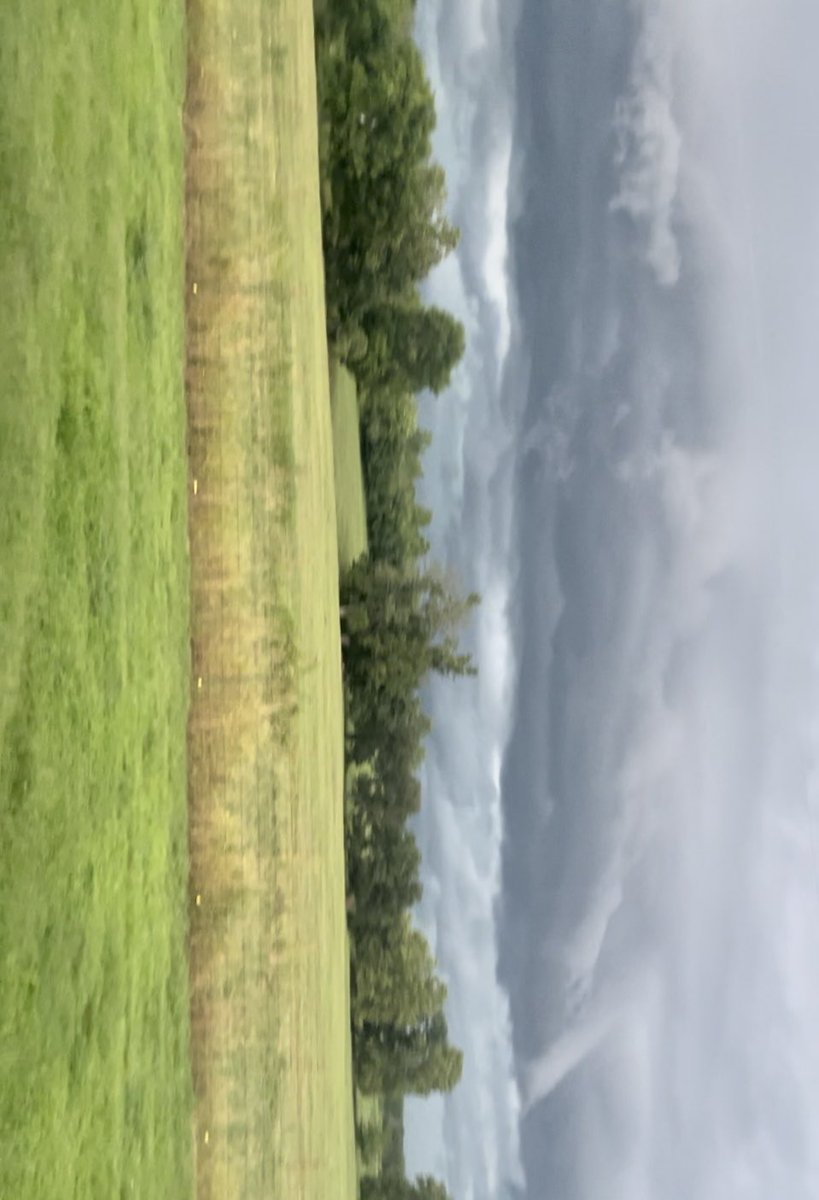 Marnie_C01's tweet photo. ⁦@weatherdan⁩ Kansas, Ok https://t.co/MBvpg5GAbu