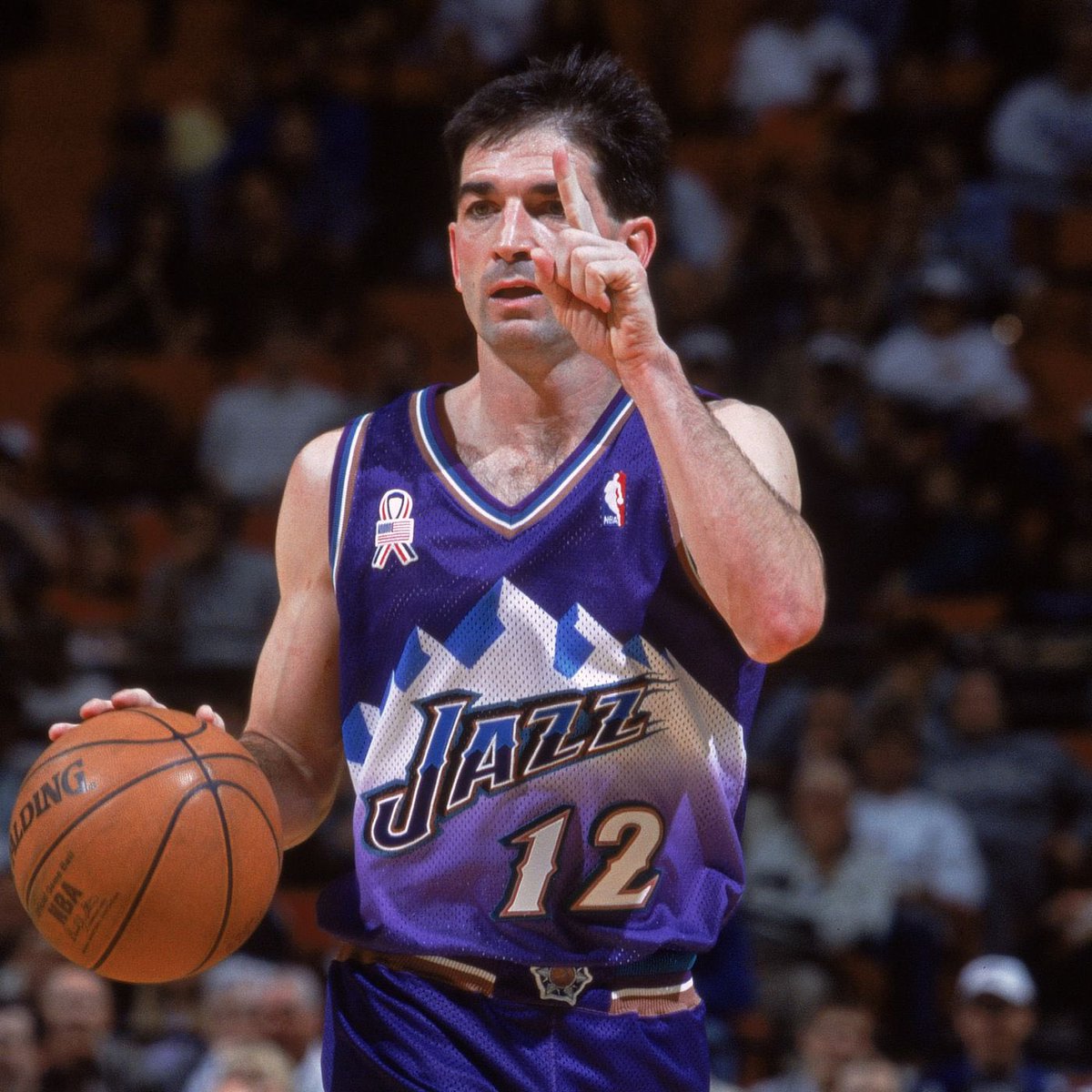 UofBasketball's tweet photo. Chris Paul is currently 3rd all-time in assists. He may move into 2nd all-time next season—passing Jason Kidd (590 behind)

To catch John Stockton, Paul would have to average over 850 assists a season for 5 more years… https://t.co/b2fwwiWWy6