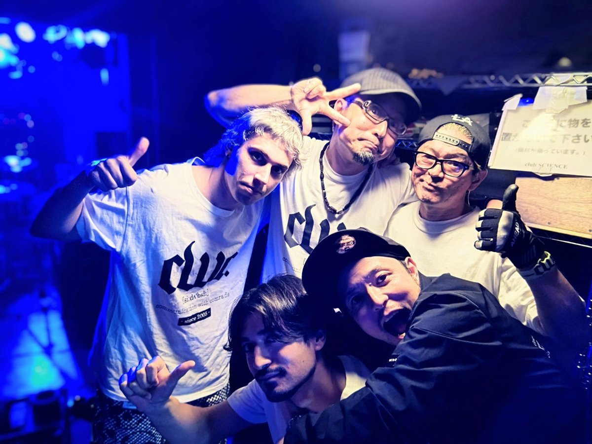 cwc_tokyo's tweet photo. 【Thanx!!!】

7/14(金)
Kawata_SCIENCE ＆Kazu_CWC. presents
【Kk.】vol.1

✶2会場 CIRCUIT✶

来てくれたすべての方、出演してくれたバンドさん、ありがとうございました！

またカンパイしましょう！

C You Again！

#次回ライブは9月15日@新宿club SCIENCE

#CWC.
#シーダブシー
#シーダブ https://t.co/y10FMMIu7r