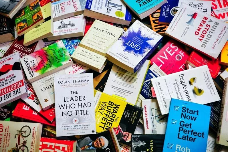 divyamittal_IAS's tweet photo. Self help books are the biggest clichés of our generation. 

Every once in a while a book comes that makes you rethink your outlook on life and actually helps you grow.

9 self-help books which you should read🧵 https://t.co/P3VeQp0z3b