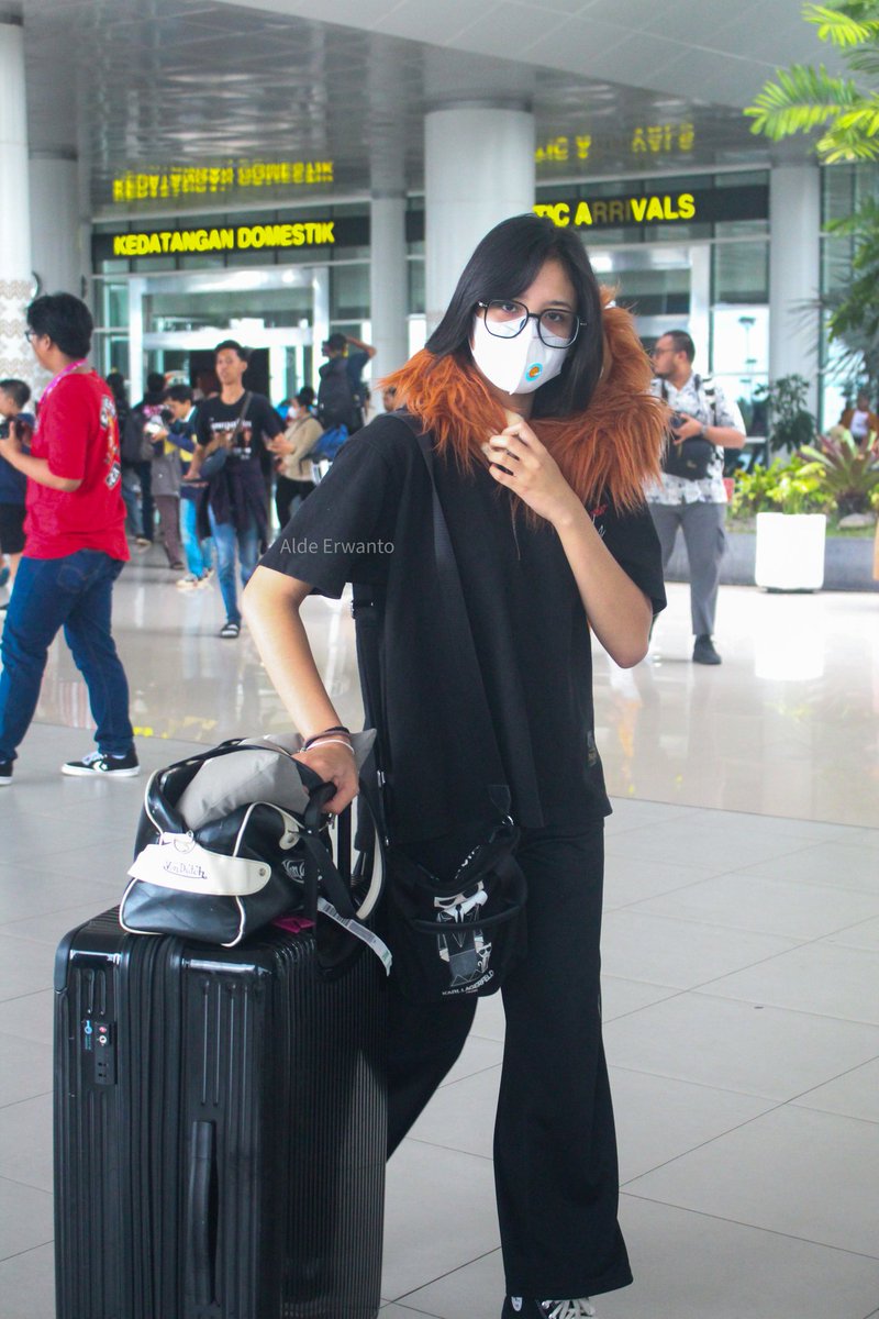 AldeErwanto7's tweet photo. Zee
📍Banjarmasin
#JKT48AirportFashion https://t.co/bEpY3IJLxc
