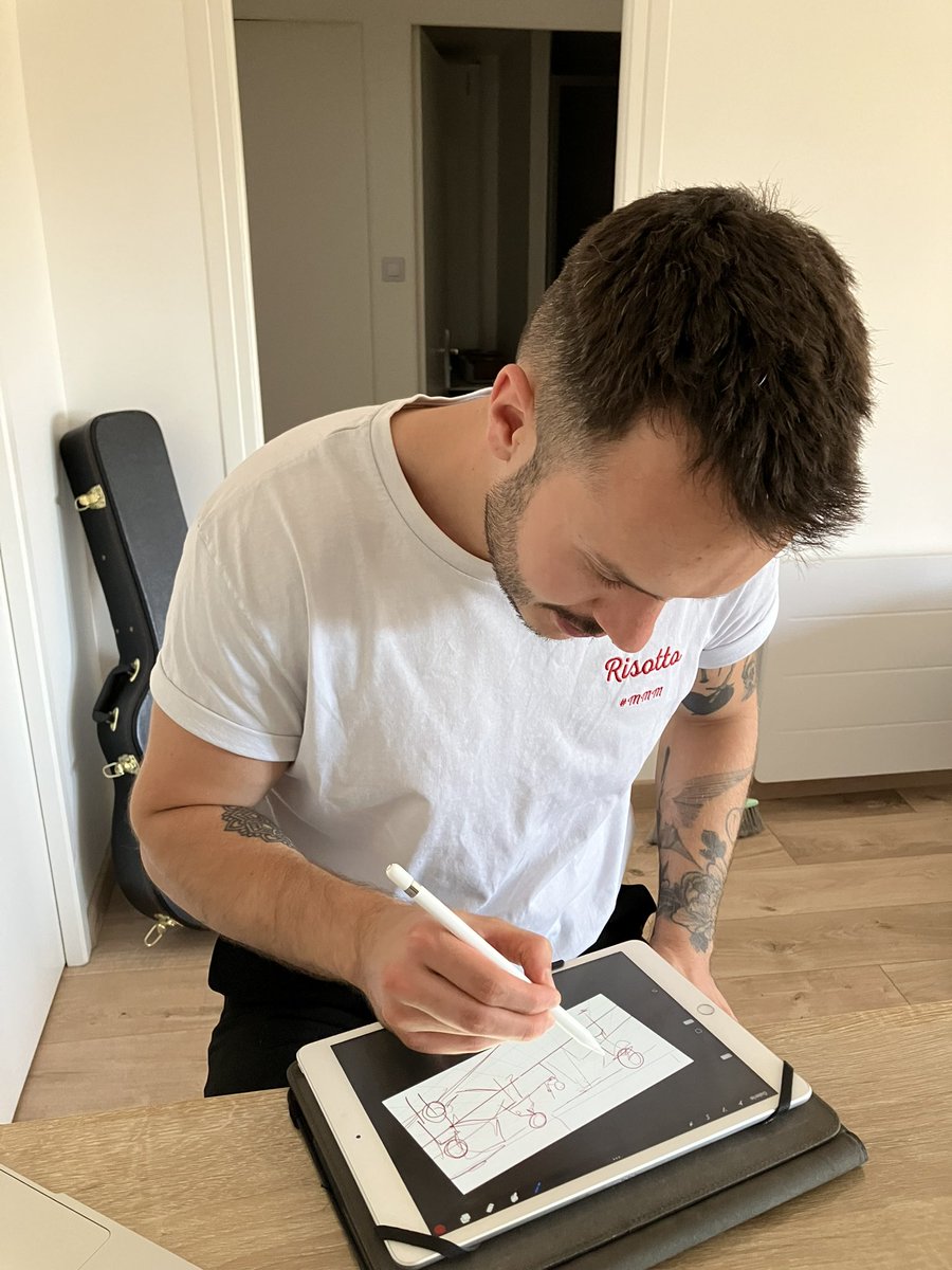 Tadam ! Un nouvel album PAS de Panique ! en préparation pour tout vous dire sur le malaise et les 1er gestes à réaliser… Vacances studieuses pour Henri B et <a href="/docteurlaurene/">Dr. Laurène</a> 

@Departement54  <a href="/acnancymetz/">Académie de Nancy-Metz</a> <a href="/reseau_canope/">Réseau Canopé</a> <a href="/FrancoisTaddei/">François Taddei</a> <a href="/PompiersFR/">Pompiers de France</a> <a href="/ClasseDehors/">Faire Classe Dehors</a> @VilledeNancy