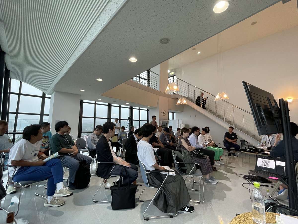 パートが分かれて分科会パネルディスカッション中。

まずは「日本の水産業を守るために」というテーマで、メディア・政治・流通などの視点から、今の関心や課題、そこに向けて出来るチャレンジを議論しています。

#JAPANUNISUMMIT