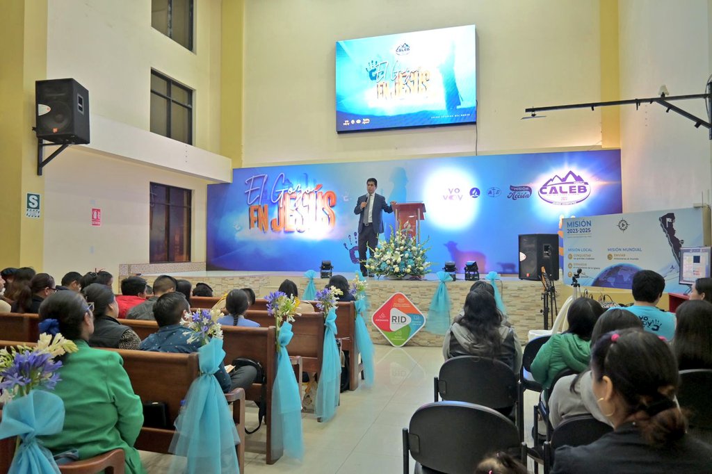 AdventistaMiCOP's tweet photo. 📌 Villa del Norte - Los Olivos 
Pr. Alberto Carranza  "No hay mejor elección que seguir a Cristo y empezar una vida llena de esperanza" 
#MisionCaleb #MiCOP #RID https://t.co/wKaALkZq0H