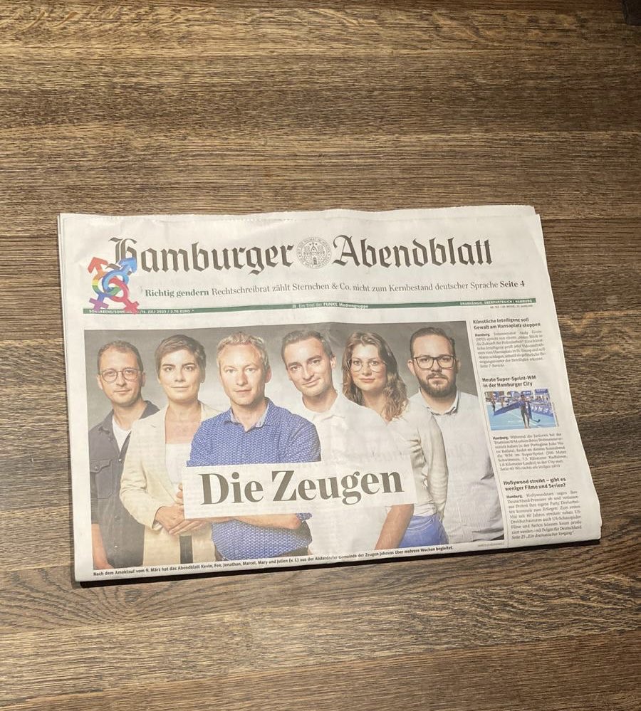 „Meine Augen fielen langsam zu. Auch meine Atmung setzte aus. Aber ich versuchte mich dagegen zu wehren“, sagt Jonathan. „Ich spürte, wie ich innerlich am Verbluten war. Ich wusste, dass ich nicht aufhören durfte zu atmen.“ Heute im gedruckten #Abendblatt : Die Zeugen