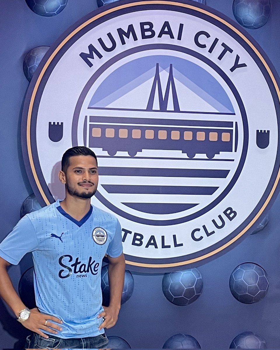 Mumbai City Football Club's new crest logo is a visual representation of our club's evolution and growth.
Let's embrace this new chapter and create unforgettable moments together. 💙⚽️
#MumbaiCityFC #NewCrest #IndianFootball #YeHaiNayiShuruwat