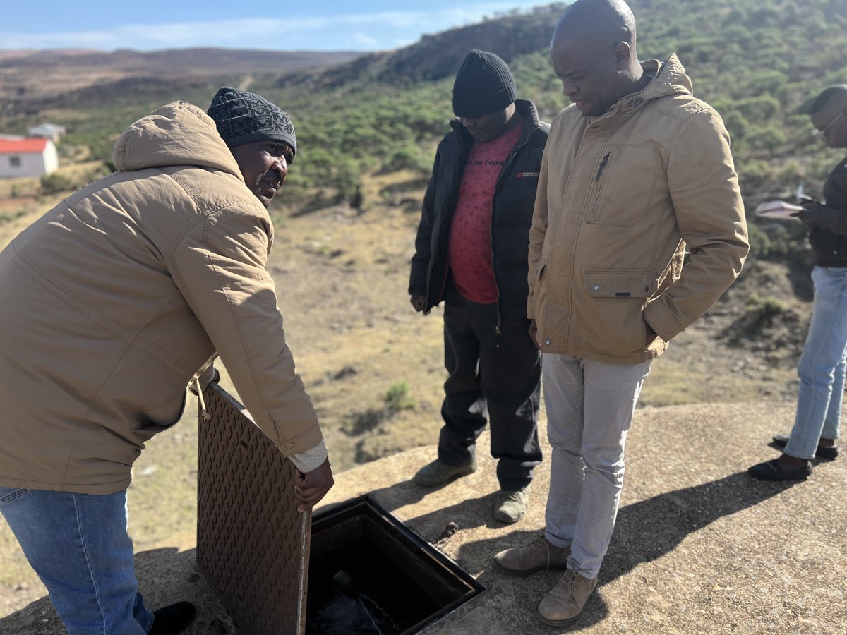 WongamaGela's tweet photo. I am urging the community to guard the infrastructure against any acts of vandalism as this will service delivery in the area. #CHDMAtWork #WaterIsLife https://t.co/6m9uQyacIW