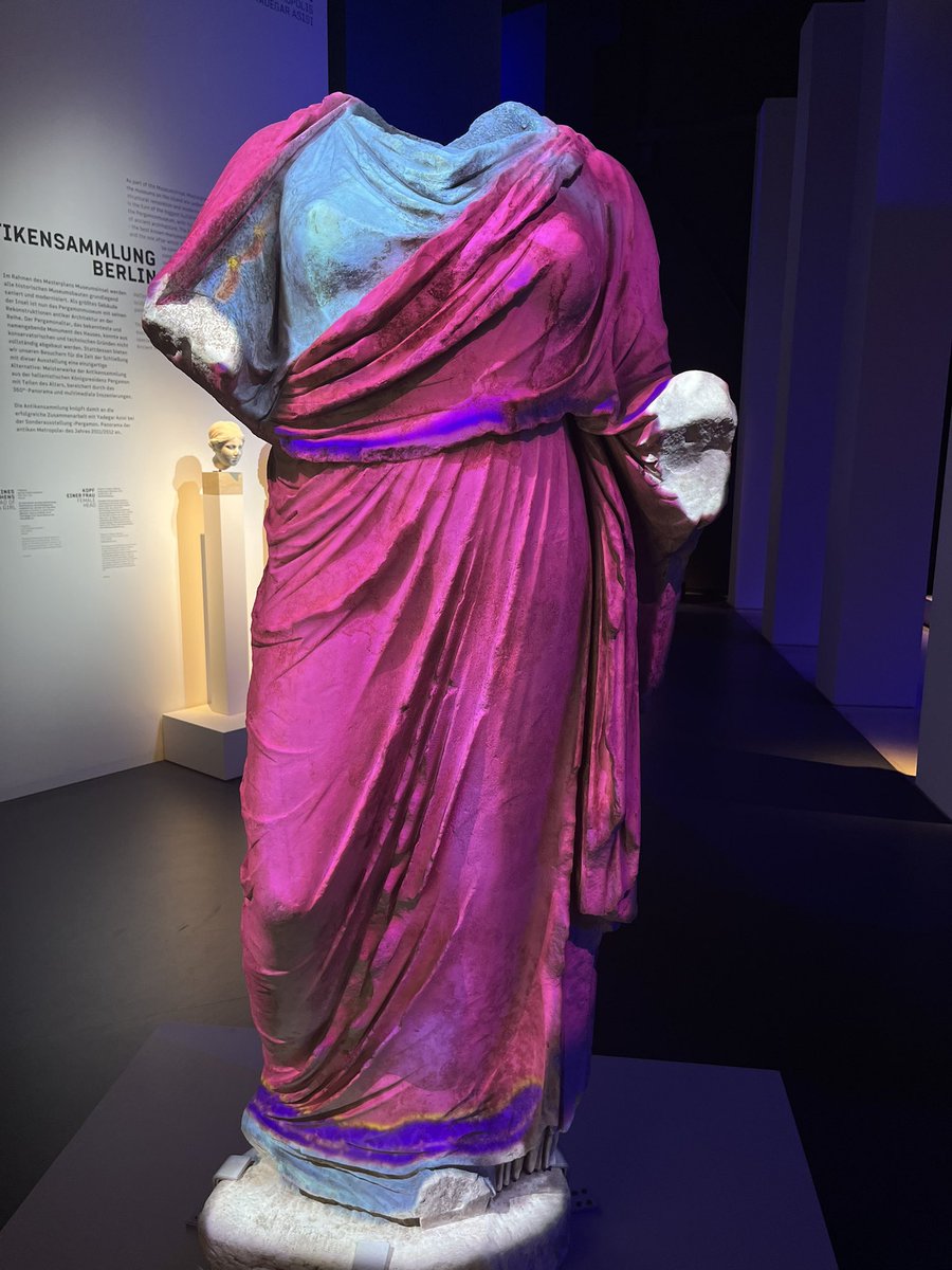 RaghallaighJ's tweet photo. @CSMFHT musuem in Berlin uses light projection to show how statues would have looked when painted https://t.co/ZW95acLvS8