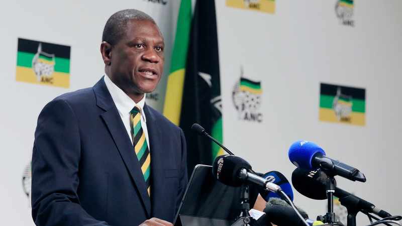 mbindwane's tweet photo. South African President Cyril Ramaphosa asked that Russian Foreign Minister Lavrov come to the BRICS summit instead of Putin, — Moscow refused, Vice President Paul Mashatile told the Mail&amp;Guardian. 1/3 https://t.co/bwRk9RcgTA