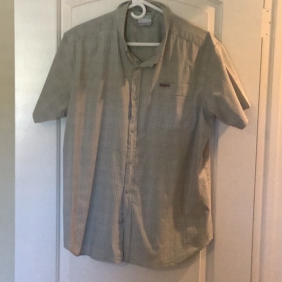 So good I had to share! Check out all the items I'm loving on <a href="/Poshmarkapp/">Poshmark</a> #poshmark #fashion #style #shopmycloset #houseofharlow1960 #columbia: posh.mk/75px6gdRrBb