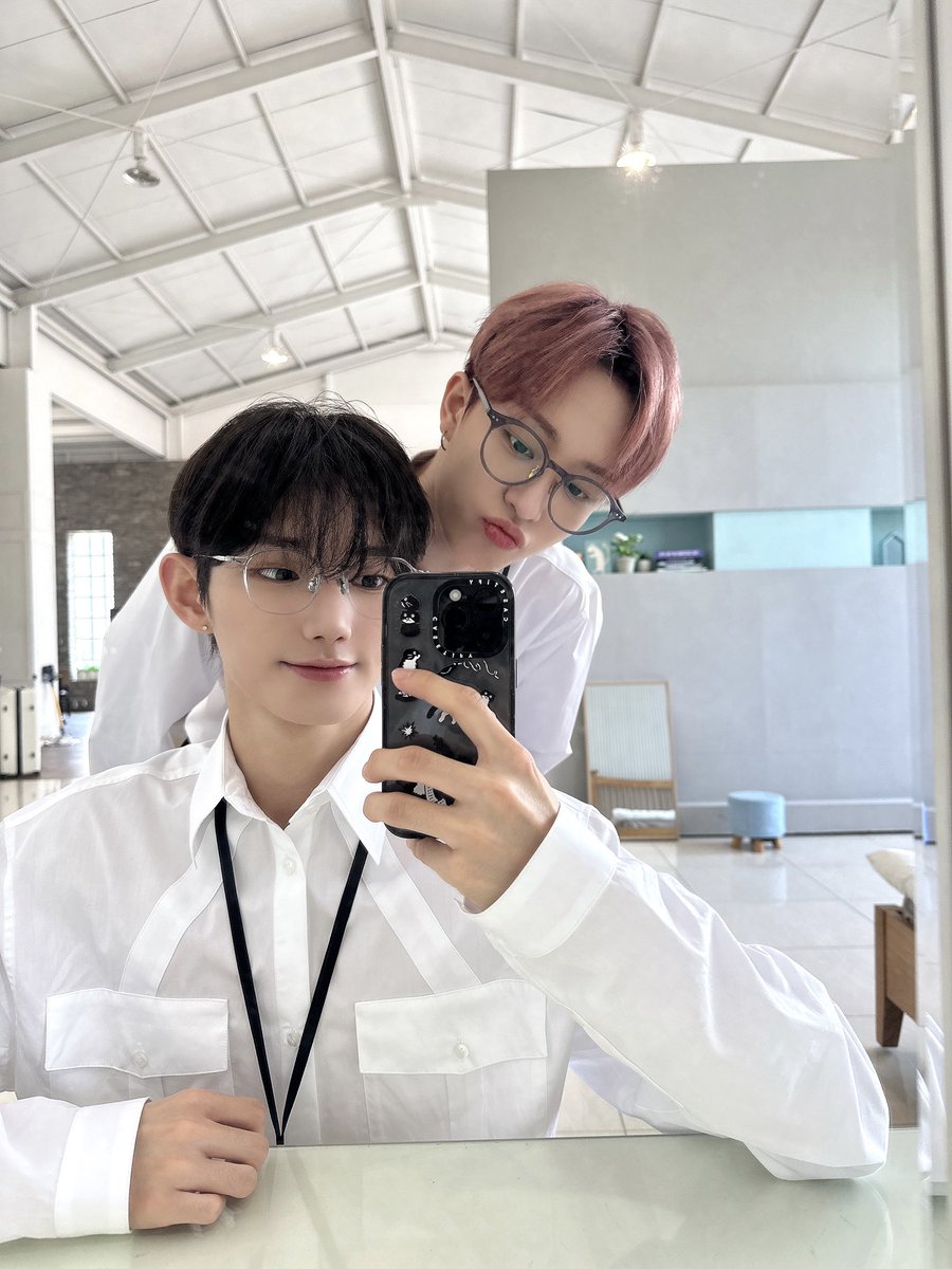 ATBO_members's tweet photo. [#원빈]
소울즈~~😘😘

#ATBO #에이티비오
#WonBin
#석락원 #SeokRakwon https://t.co/QBO970pLme