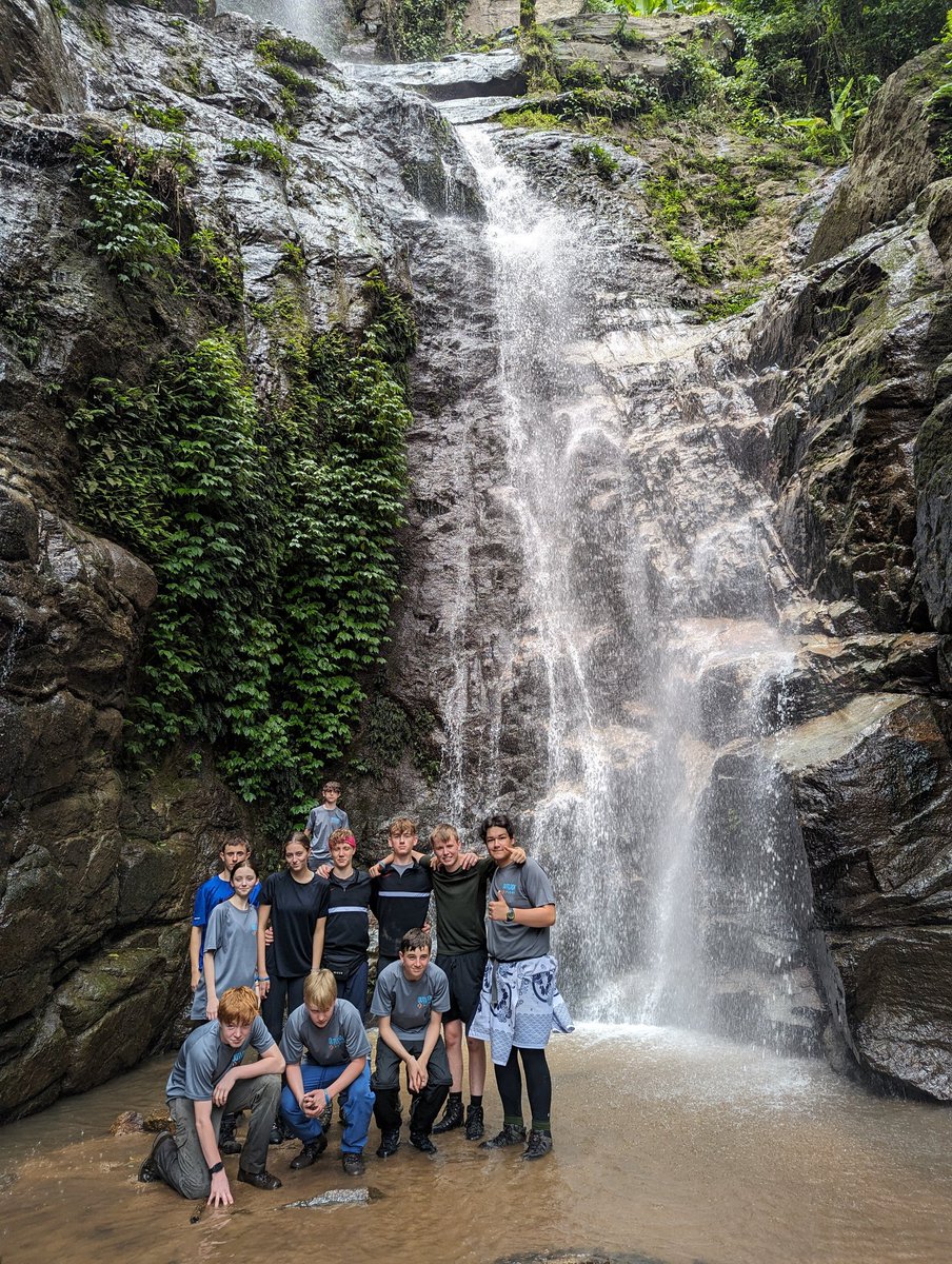 MrScullyCCC's tweet photo. Down the mountain today, 1300m decent.  Great teamwork.  On to our cycling now. @CartertonCC #CCCThailand2023 https://t.co/aOWyhF3k1H