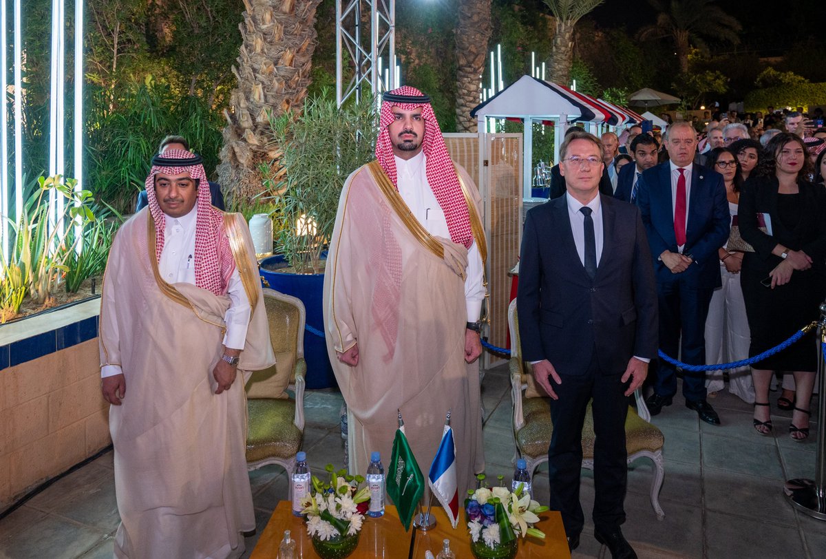 ludovic_pouille's tweet photo. 📸 بمناسبة #العيد_الوطني_الفرنسي 🇫🇷، سعدتُ باستقبال، مع فريق @FranceinKSA الرائع ، أكثر من 900 مدعوّ في دار فرنسا في الرياض، في حفل مميّز تحت عنوان الصداقة الفرنسية السعودية.
شكرًا لكم جميعًا على حضوركم ! 🙏
#فرنسا_المملكة_العربية_السعودية 🇸🇦💙🇫🇷 https://t.co/HHsh1ESeK0