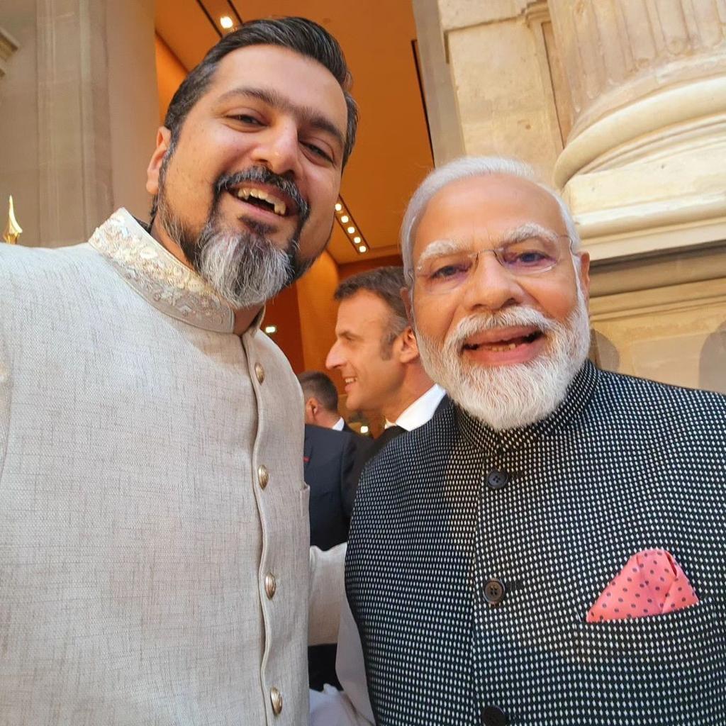 Soon after enjoying a gala dinner with <a href="/narendramodi/">Narendra Modi</a> &amp;  <a href="/EmmanuelMacron/">Emmanuel Macron</a>, <a href="/rickykej/">Ricky Kej</a> talks about the conversations they had &amp; all things music &amp; environment that were discussed! 

Story by <a href="/soumyavajpayee/">Soumya Vajpayee</a>

hindustantimes.com/entertainment/…