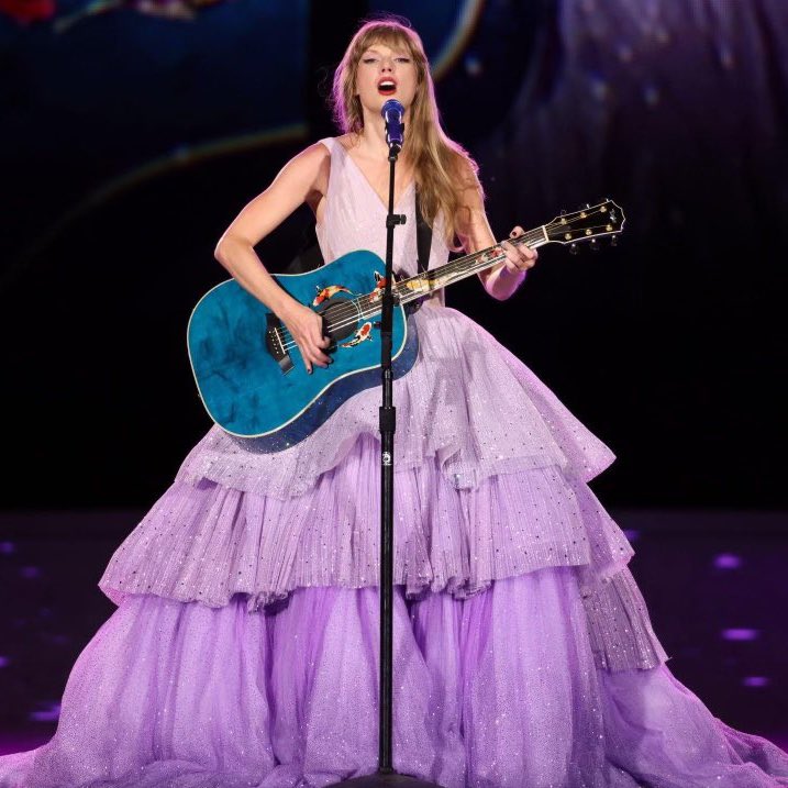 Taylor Swift Updates on Twitter "🎵 ‘Long Live’ has officially been