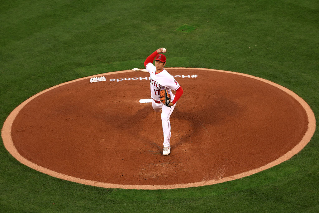 ESPNInsights's tweet photo. Shohei Ohtani hits this season:

Baseballs 💥: 105, T-6th in MLB
Batters 🧊: 10, T-most in MLB https://t.co/NkoV903dFX