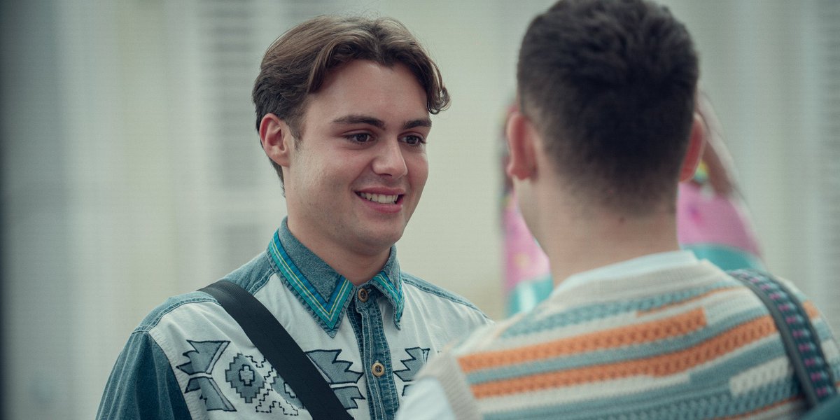 HeartStopperLAT's tweet photo. Nuevas fotos promocionales de la segunda temporada de #Heartstopper. 🍂🍂

El trailer oficial se está acercando. 👀 https://t.co/vKFOJHHFNf